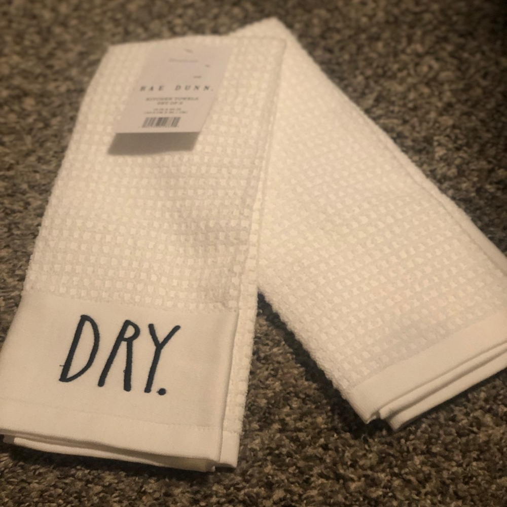 Rea Dunn Hand Towel